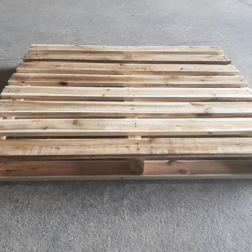 Pallet Gỗ 2 Hướng Nâng
